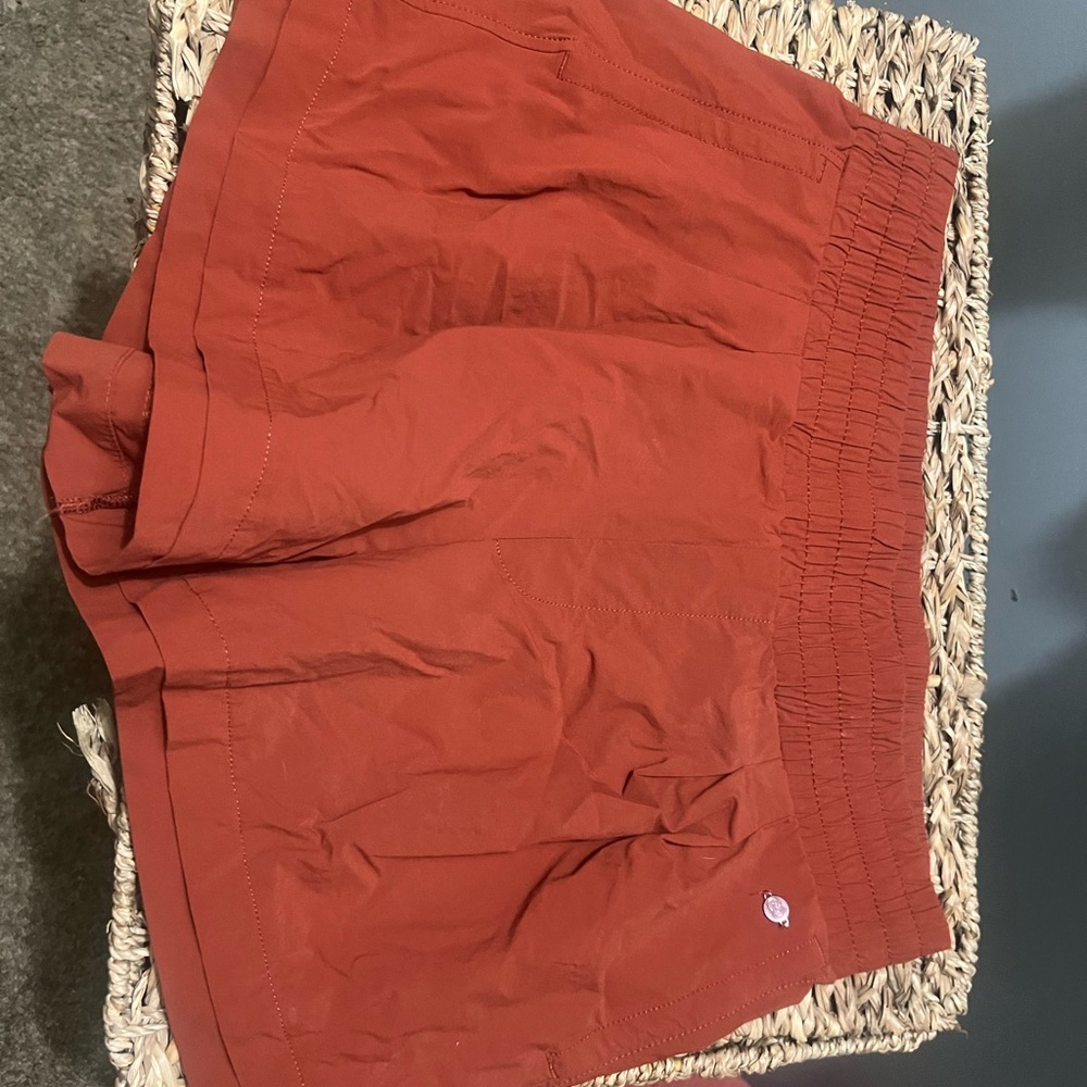 Women's Athletic Shorts in Rust